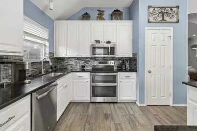 7918 Kings Court, Rowlett, TX 75089 - Photo 14