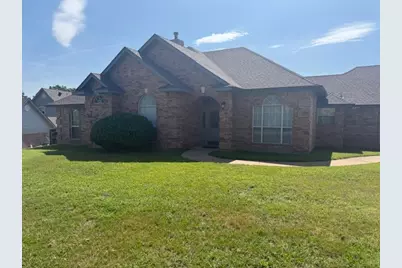 9703 Argyle Court, Granbury, TX 76049 - Photo 2