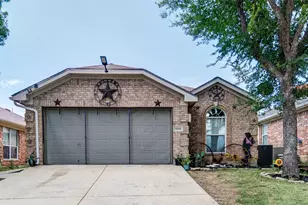 1010 Savage Dr, Denton, TX 76207 - Photo 2