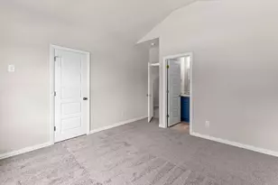 320 W Gambrell St, Fort Worth, TX 76115 - Photo 16