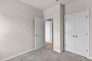 320 W Gambrell St, Fort Worth, TX 76115 - Photo 24