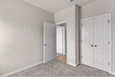 320 W Gambrell Street, Fort Worth, TX 76115 - Photo 24