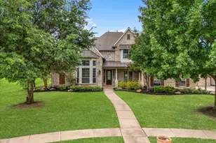 704 Landsbury Ct, Keller, TX 76248 - Photo 2