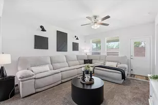 5821 Stream Dr, Fort Worth, TX 76137 - Photo 10