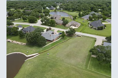 8812 Bellechase Road, Granbury, TX 76049 - Photo 6