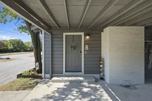 1001 N Carroll Blvd, Denton, TX 76201 - Photo 22