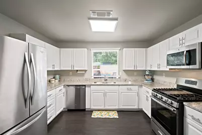 1001 N Carroll Boulevard, Denton, TX 76201 - Photo 4