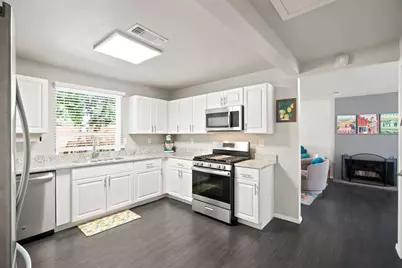 1001 N Carroll Boulevard, Denton, TX 76201 - Photo 4