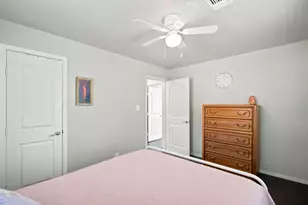 1001 N Carroll Blvd, Denton, TX 76201 - Photo 12