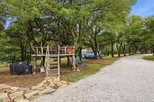 189 Co Rd 4767, Boyd, TX 76023 - Photo 30