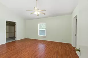 311 W 7th St, Irving, TX 75060 - Photo 10
