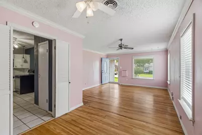 311 W 7th Street, Irving, TX 75060 - Photo 2
