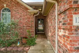 1325 Sierra Blanca Dr, Fort Worth, TX 76028 - Photo 4