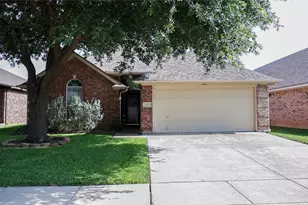1325 Sierra Blanca Dr, Fort Worth, TX 76028 - Photo 2