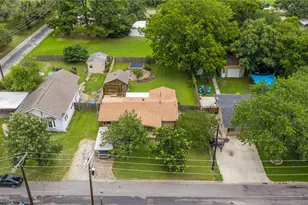 605 S Ricketts St, Sherman, TX 75092 - Photo 36