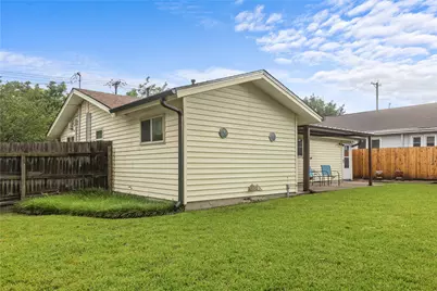 605 S Ricketts Street, Sherman, TX 75092 - Photo 30