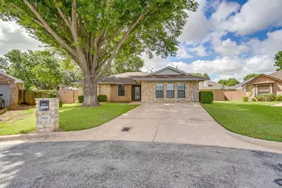 9020 Wessex Court, Fort Worth, TX 76134 - Photo 1