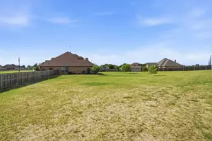 102 Brock Ct, Millsap, TX 76066 - Photo 38