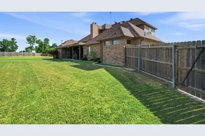 102 Brock Court, Millsap, TX 76066 - Photo 40