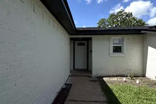 613 Dawn Dr, Garland, TX 75040 - Photo 4