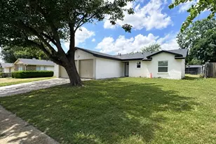 613 Dawn Dr, Garland, TX 75040 - Photo 2