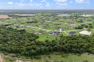 375 Chisholm Ranch Dr, Rockwall, TX 75032 - Photo 2