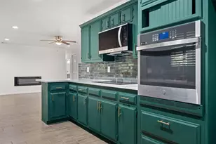 5605 Wales Ave, Fort Worth, TX 76133 - Photo 10