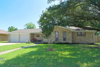 1208 Aspen Road, Gainesville, TX 76240 - Photo 2