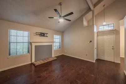 6402 Valleybrooke Court, Arlington, TX 76001 - Photo 16