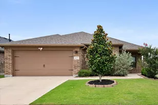 8333 Muddy Creek Dr, Fort Worth, TX 76131 - Photo 2