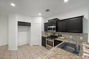 8333 Muddy Creek Dr, Fort Worth, TX 76131 - Photo 6
