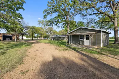 2338 N Tool Dr, Seven Points, TX 75143 - Photo 6