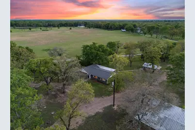 2338 N Tool Dr, Seven Points, TX 75143 - Photo 2