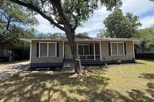 2607 Yeager St, Fort Worth, TX 76112 - Photo 2