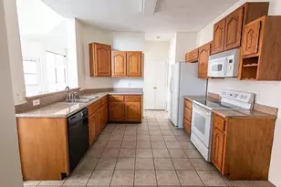 943 Winterstone Dr, Lewisville, TX 75067 - Photo 4