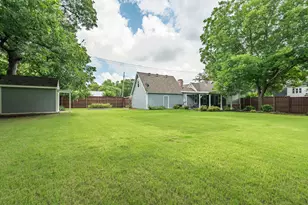 9121 6th St, Frisco, TX 75033 - Photo 24