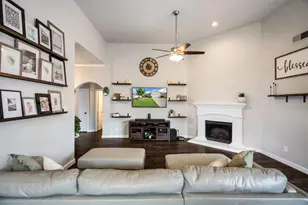 817 Rio Bravo Dr, Fort Worth, TX 76052 - Photo 6