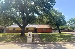 2900 SE 6th Street SE, Mineral Wells, TX 76067 - Photo 2