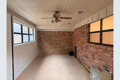 2900 SE 6th Street SE, Mineral Wells, TX 76067 - Photo 18