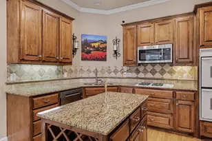 2811 Welborn St, Dallas, TX 75219 - Photo 12