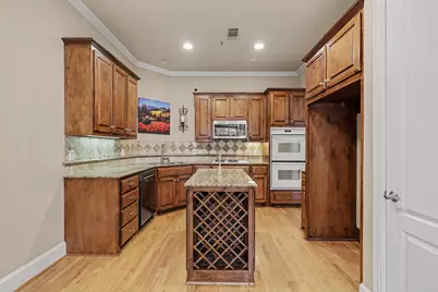 2811 Welborn Street, Dallas, TX 75219 - Photo 12