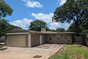 4800 Dunlap Dr, Fort Worth, TX 76119 - Photo 20