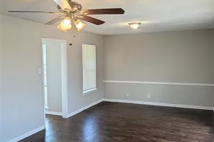 4800 Dunlap Dr, Fort Worth, TX 76119 - Photo 4