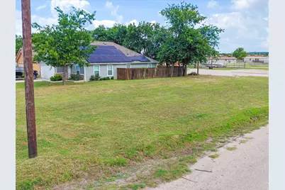 1000 SE 3rd Street, Mineral Wells, TX 76067 - Photo 4