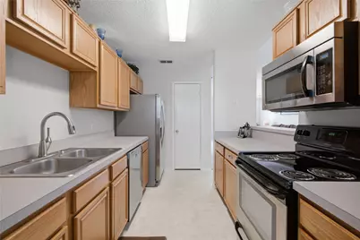 6409 Longmont Trail, Fort Worth, TX 76179 - Photo 12