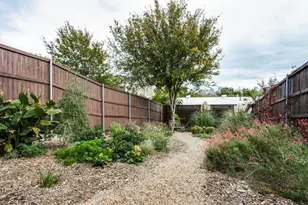 2330 Throckmorton St, Dallas, TX 75219 - Photo 14
