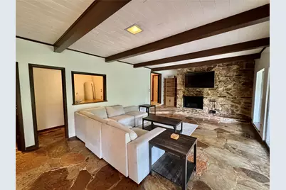 2000 Mill Creek Drive, Arlington, TX 76010 - Photo 4