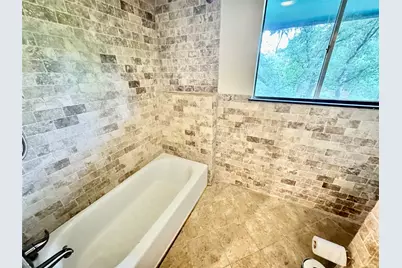 2000 Mill Creek Drive, Arlington, TX 76010 - Photo 30