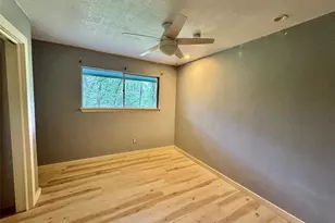 2000 Mill Creek Dr, Arlington, TX 76010 - Photo 26