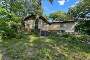 105 Elaine Dr, Gun Barrel City, TX 75156 - Photo 2